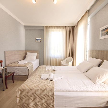 Kenari Hotel Tbilisi Exterior photo