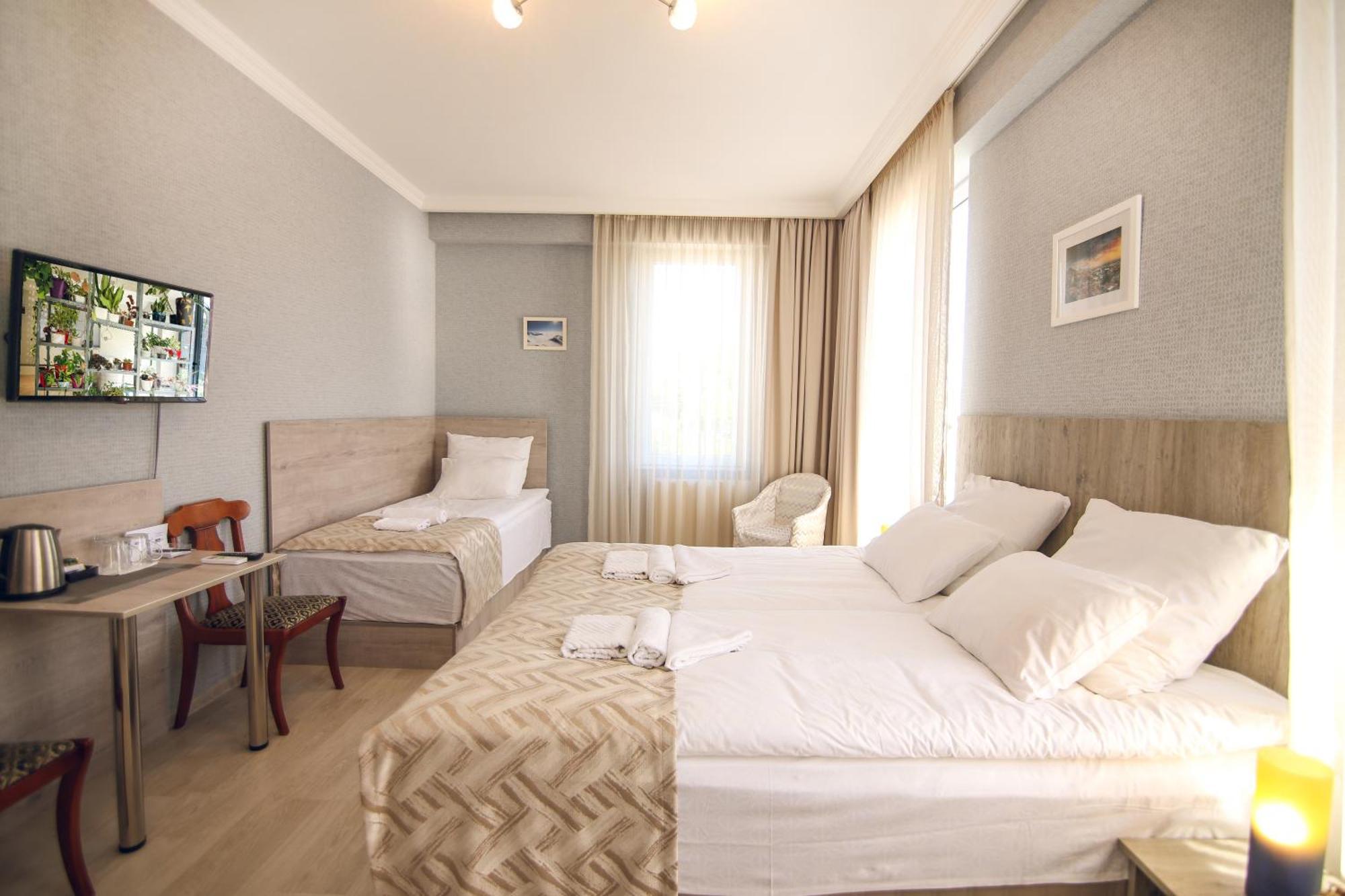 Kenari Hotel Tbilisi Exterior photo