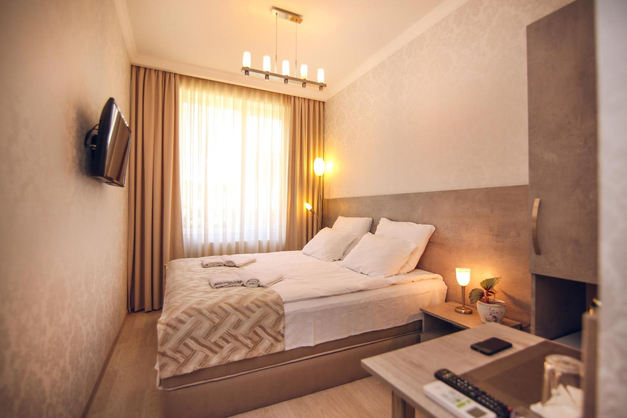 Kenari Hotel Tbilisi Exterior photo