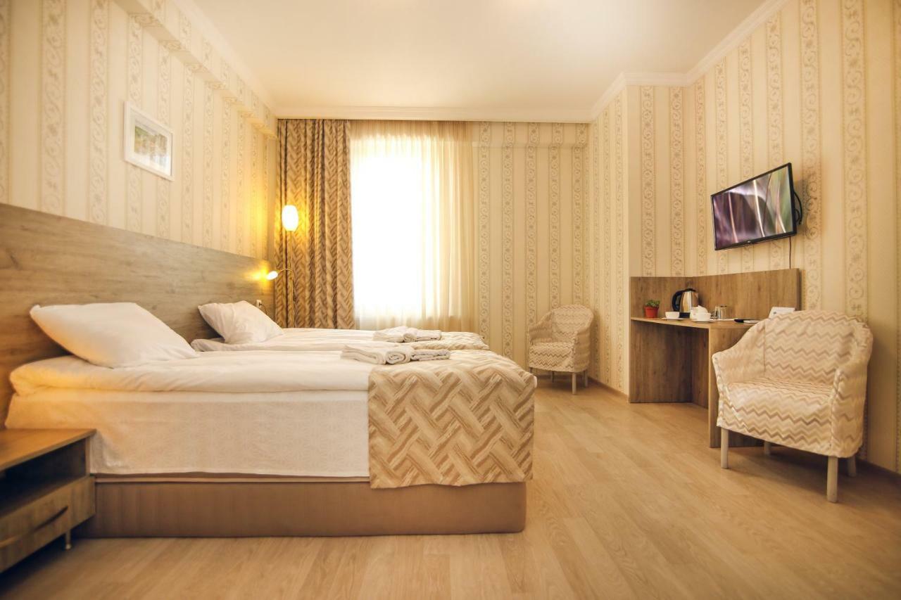 Kenari Hotel Tbilisi Exterior photo