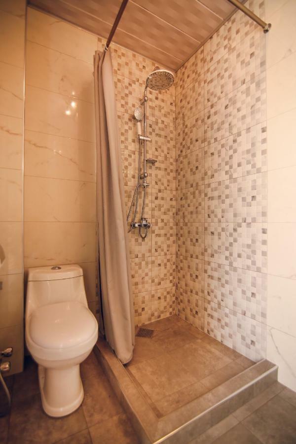 Kenari Hotel Tbilisi Exterior photo